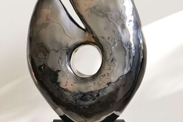 Borgo Pio Mostra. Opera di Monica Sarandrea scultura in metallo